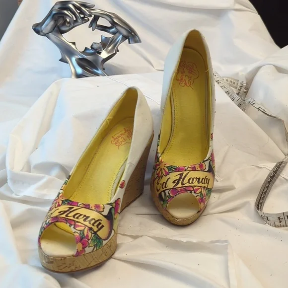 Ed Hardy sexy wedge - Picture 2 of 12
